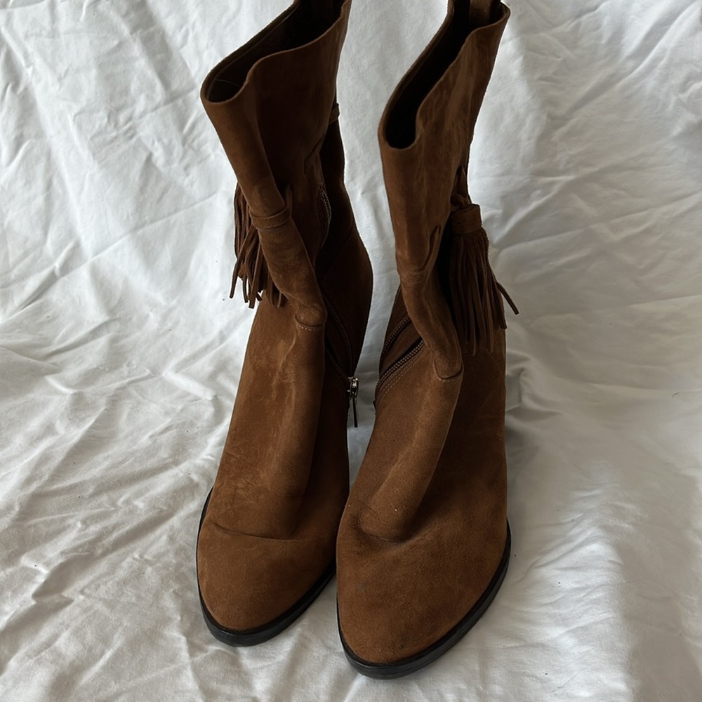 Marc Fisher Nubuck  boots western 8M